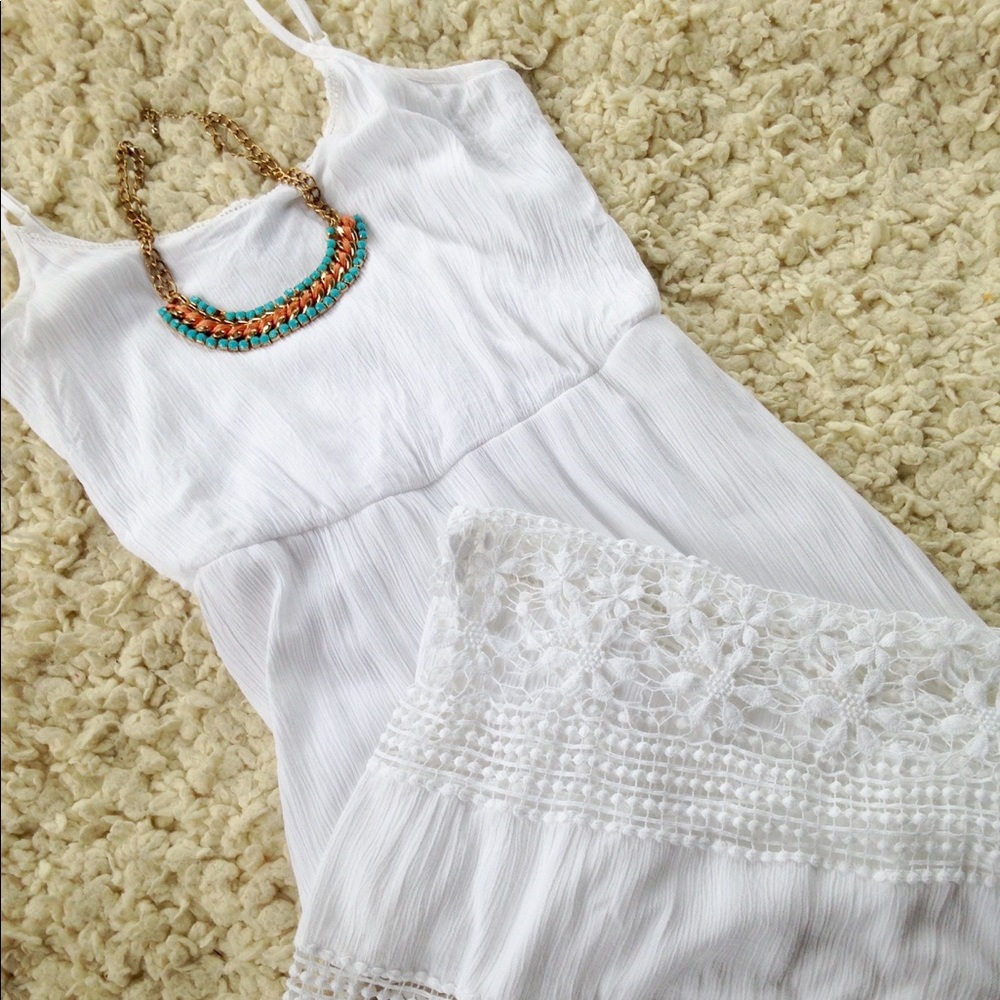 White maxi dress